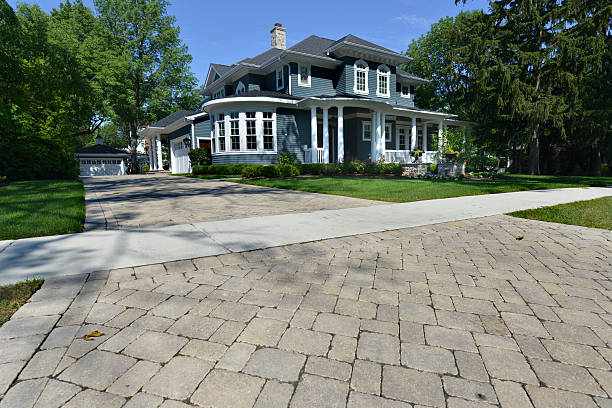 Best Driveway Borders and Edging Pavers in Doffing, TX